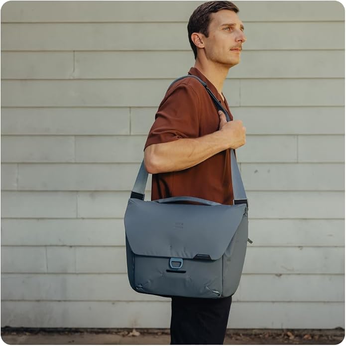 Peak Design Everyday Messenger V3 13L, Weatherproof Camera and Work Bag - Image 4