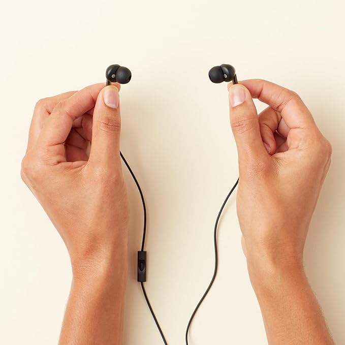 Amazon Basics Wired Earbuds - Image 5