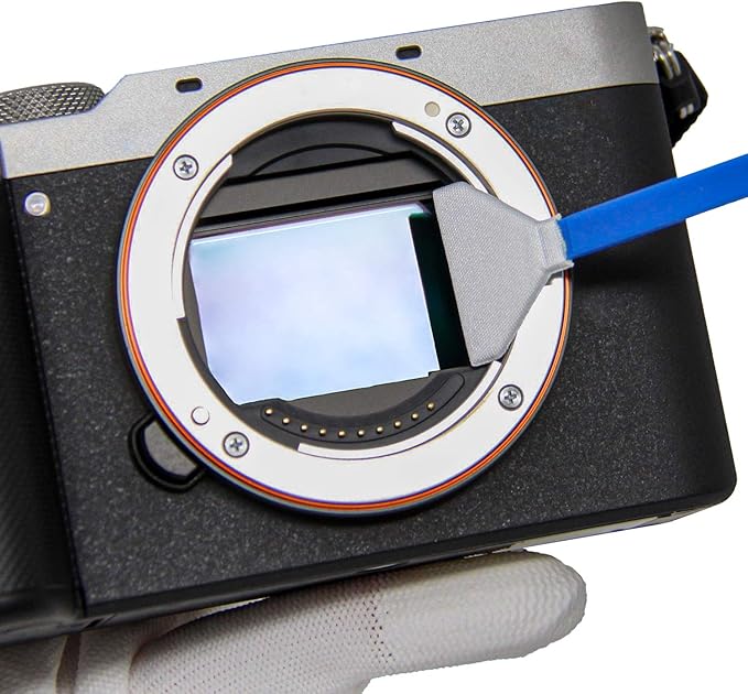 UES FFR24: Full Frame Camera Cleaning Kit 14pcs Sensor Cleaning Swab and 15ml - Image 4