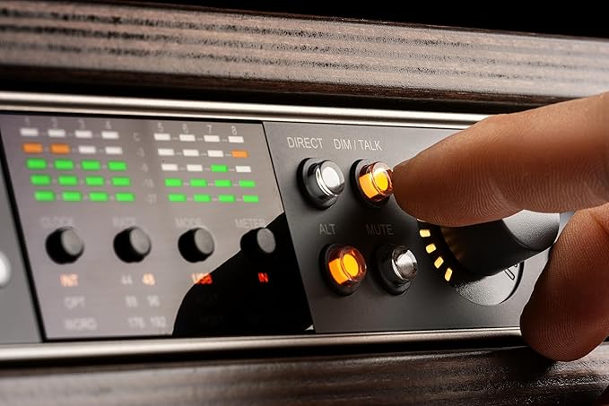 Universal Audio Volt 876 24x28 USB Audio Interface - Image 8