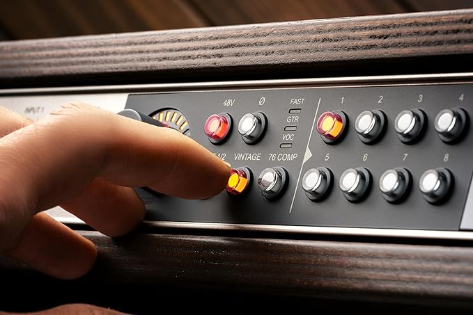 Universal Audio Volt 876 24x28 USB Audio Interface - Image 10