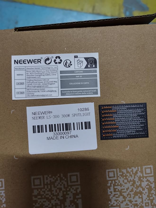 NEEWER LS-300 Spotlight Optical Snoot - Image 10