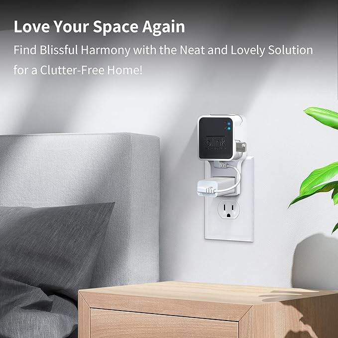 256GB USB Flash Drive & Outlet Wall Mount - Image 5