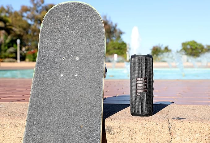 JBL Flip 6 - Portable Bluetooth Speaker, powerful sound and deep bass, IPX7 - Image 7